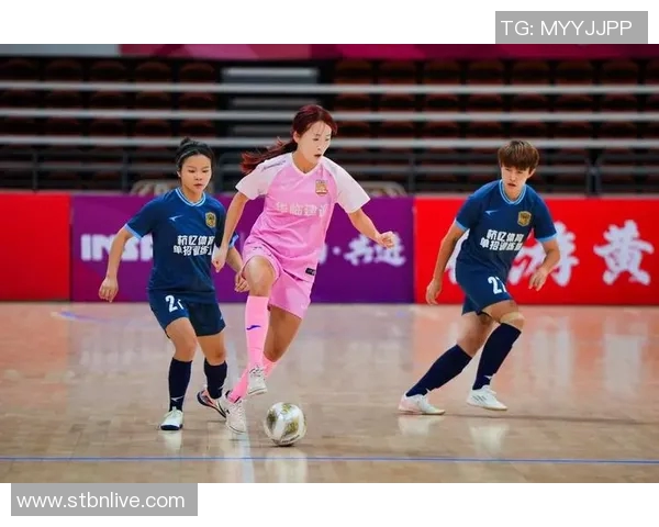 杭州足球队领跑最新足球配合TOP10榜单引发热议 杭州足球队领跑最新足球配合TOP10榜单引发热议